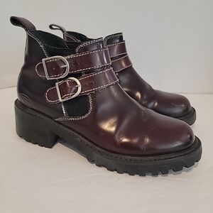 Skechers Women's Chunky Heeled Chelsea Boots Size 7.5 Leather Brown